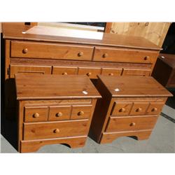 2 NIGHT SATNDS AND DRESSER W/ MIRROR
