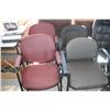 Image 1 : LOT OF 4 CHAIRS