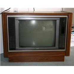 25" TV  WITH WOOD BASE