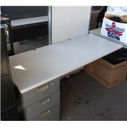 Small Grey Desk with small divider