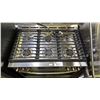 Image 2 : FRIGIDAIRE GCFG3661AF STAINLESS STEEL 36"W SLIDE IN GAS RANGE WITH CONVECTION OVEN