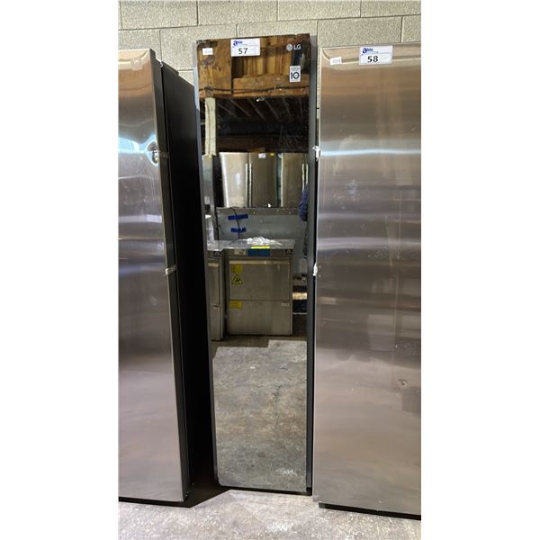 LG 18"W VERTICAL TRUE STEAM CLOTHES DRYER *FRONT HAS MINOR CRACKS TO GLASS*