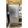 Image 1 : GALANZ STAINLESS STEEL 24"W REFRIGERATOR/FREEZER