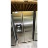 Image 1 : SAMSUNG STAINLESS STEEL 36"W FRENCH DOOR REFRIGERATOR WITH WATER/ICE DISPENSER
