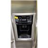 Image 5 : GENERAL ELECTRIC STAINLESS STEEL 33"W STAINLESS STEEL FRENCH DOOR REFRIGERATOR WITH WATER/ICE