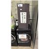 Image 1 : HARVEST RIGHT BLACK FREEZE DRYER WITH DIGITAL DISPLAY - INCLUDES HARVEST RIGHT IMPULSE SEALER,
