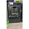 Image 2 : HARVEST RIGHT BLACK FREEZE DRYER WITH DIGITAL DISPLAY - INCLUDES HARVEST RIGHT IMPULSE SEALER,
