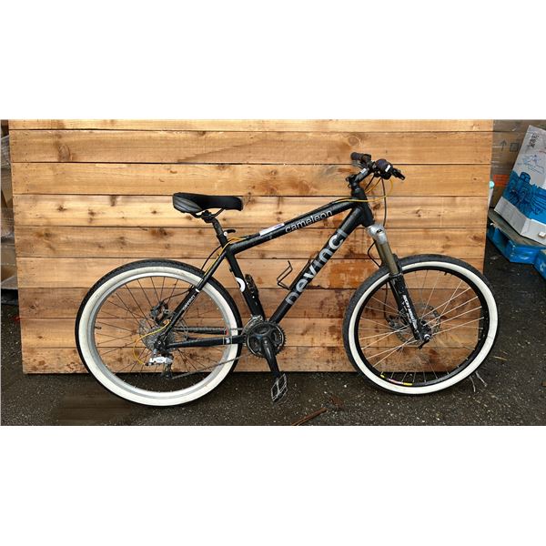 DEVINCI CAMELEON BLACK 27 SPEED BIKE