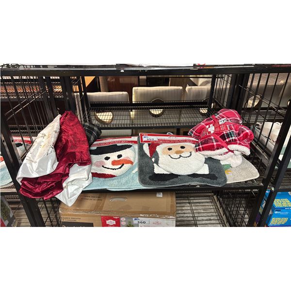 SHELF OF ASSORTED CHRISTMAS TREE SKIRTS, TWO CHRISTMAS BATHROOMS SETS & FLEECE BLANKET