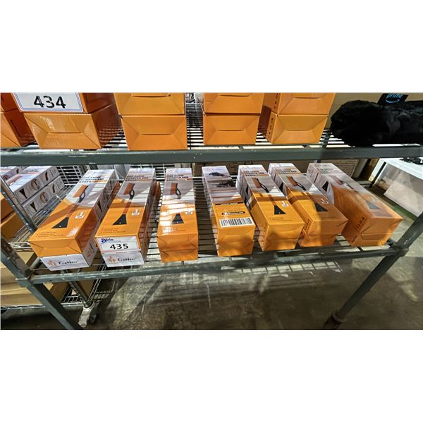 SHELF OF 2 IN 1 CAR SNOW SCRAPER & BRUSHES