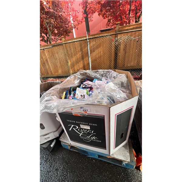 PALLET OF ASSORTED VALENTINE'S DAY CARD SETS *MUST TAKE ALL ON PALLET*