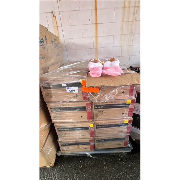 PALLET OF CHRISTMAS STOCKINGS *MUST TAKE ALL ON PALLET*