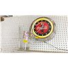 Image 4 : LIGHTED COCA COLA WALL CLOCK AND VINTAGE BUDWEISER GLASS PITCHER