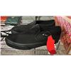 Image 3 : VANS SIZE 8.5 & ASSORTED BLACK PURSES/BAGS