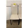 Image 2 : 4 DINING CHAIRS