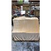 Image 2 : CASE OF CREAM COLORED FLANNEL BLANKETS - 130CM X 150CM
