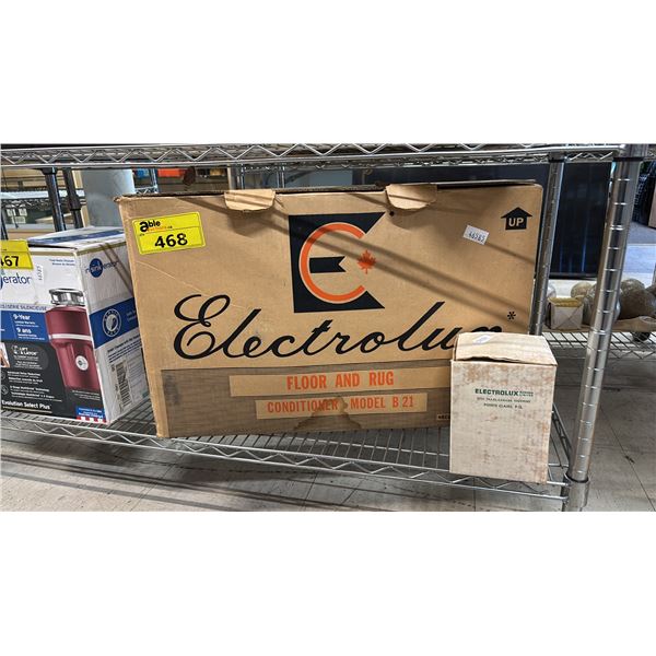 ELECTROLUX B21 FLOOR AND RUG CONDITIONER & BOX OF ATTACHMENTS