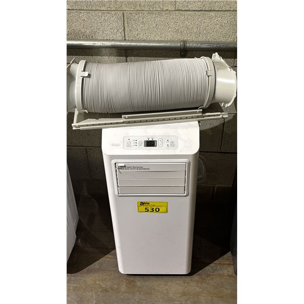 HISENSE PORTABLE AIR CONDITIONER WITH HOSE & WINDOW ATTACHMENT *NO REMOTE*