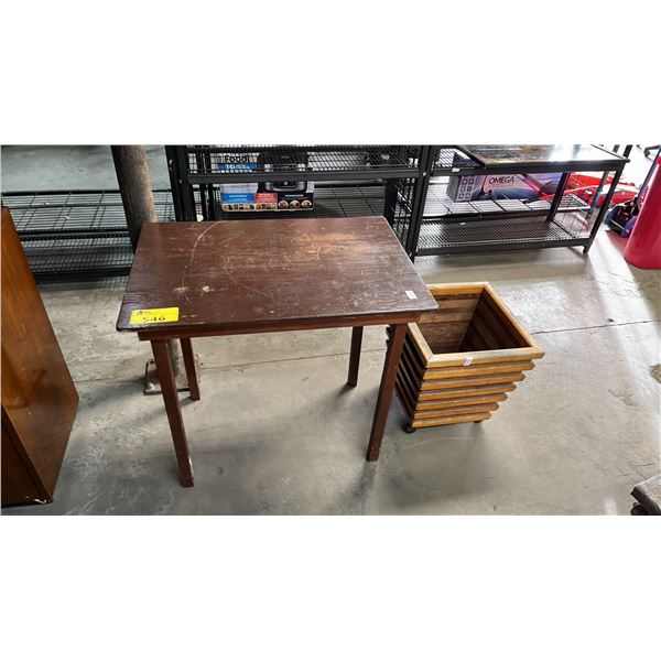 DARK WOODEN SIDE TABLE & WOODEN PLANTER BOX