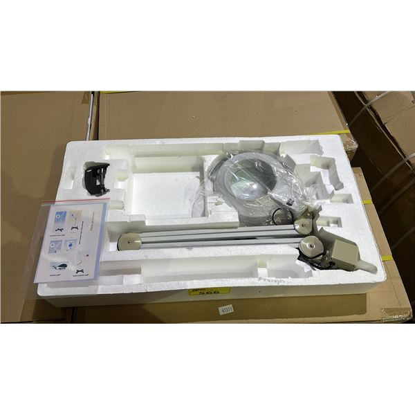 MAGNIFYING LAMP *IN BOX*