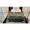 Image 2 : SMITH CORONA TYPEWRITER IN A HARD TRANSPORT CASE