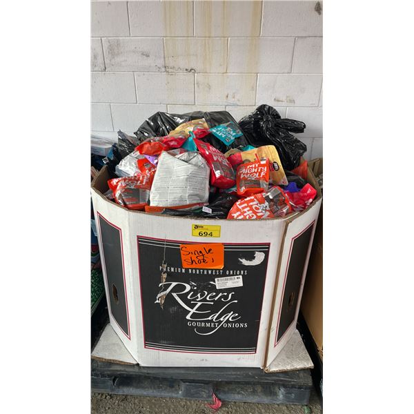 PALLET OF ASSORTED PET SUPPLY PRODUCTS *MUST TAKE ALL ON PALLET*