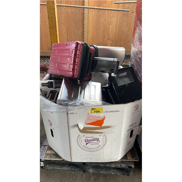 PALLET OF SMALL APPLIANCES, LUGGAGE, WASTE RECEPTACLE, VACUUM, CHILDRENS TOYS & MORE *MUST TAKE ALL