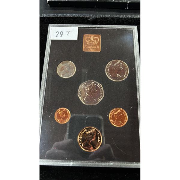 1971 THE DECIMAL COINAGE OF GREAT BRITAIN AND NORTHERN IRELAND *MINT UNCIRCULATED*