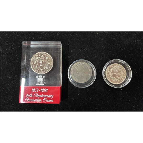 1953-1993 40TH ANNIVERSARY CORONATION CROWN FIVE POUND COIN, 1967 10 FRANCS COIN & ISLE OF MAN 1990