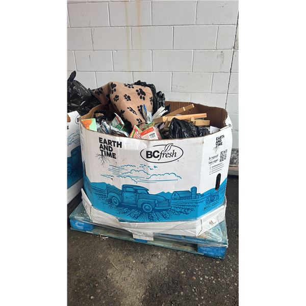 PALLET OF ASSORTED PET SUPPLY PRODUCTS *MUST TAKE ALL ON PALLET*