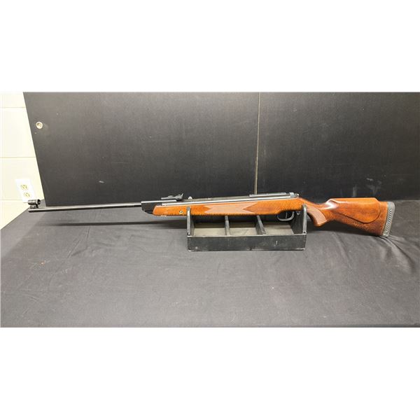 DIANA MODEL 350 MAGNUM AIR RIFLE 495MM .177 CAL 1 SHOT CAPACITY - S/N: 01275720