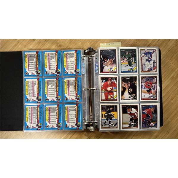 BINDER OF ASSORTED 1990-91 O-PEE-CHEE HOCKEY CARDS