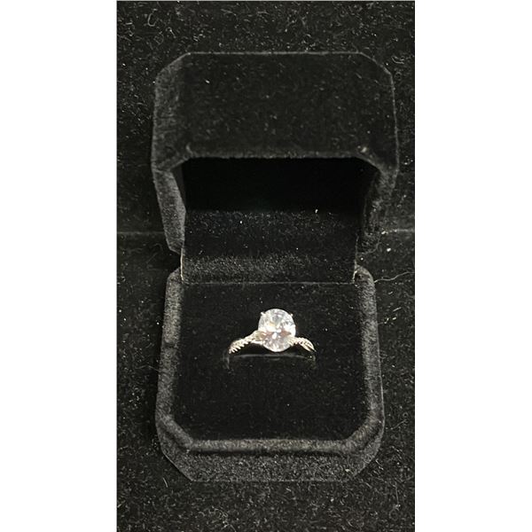 NEW 925 SILVER 4CT OVAL CUT SIMULATED DIAMOND (CZ) TWIST RING - SIZE 7