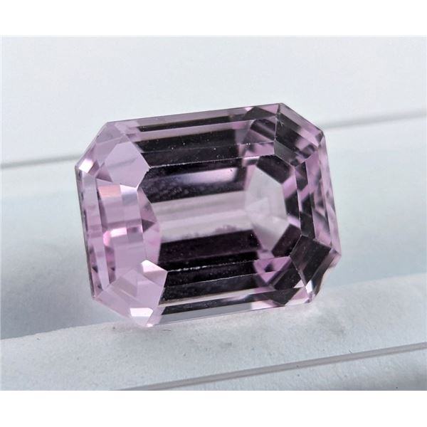 26.04 CT CERTIFIED PINK KUNZITE GEMSTONE ($12,345 APPRAISAL, APPRAISAL NOT GUARANTEED)