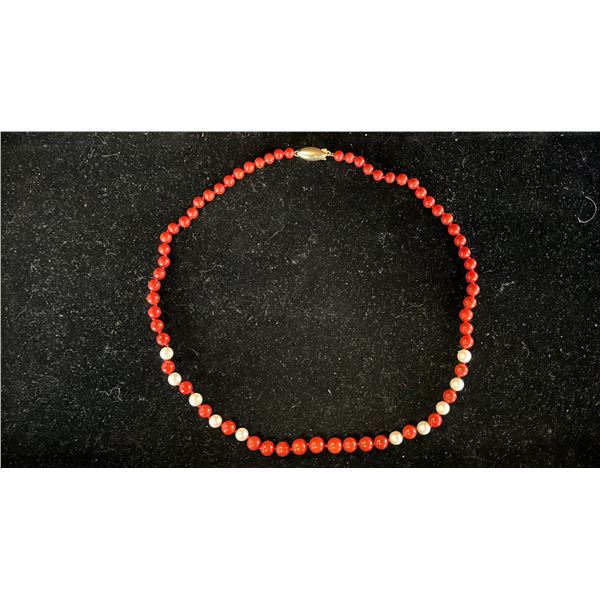 14KT YELLOW GOLD BLUE PEARL NECKLACE - APPROX. 30"