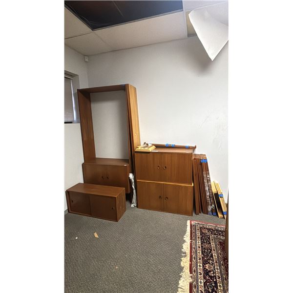 MID CENTURY DANISH MODERN TEAK MODULAR WALL UNIT SYSTEM