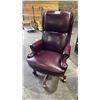 Image 1 : LEATHER-LIKE HIGH BACK ROLLING SWIVEL CHAIR WITH NAIL HEAD DETAIL