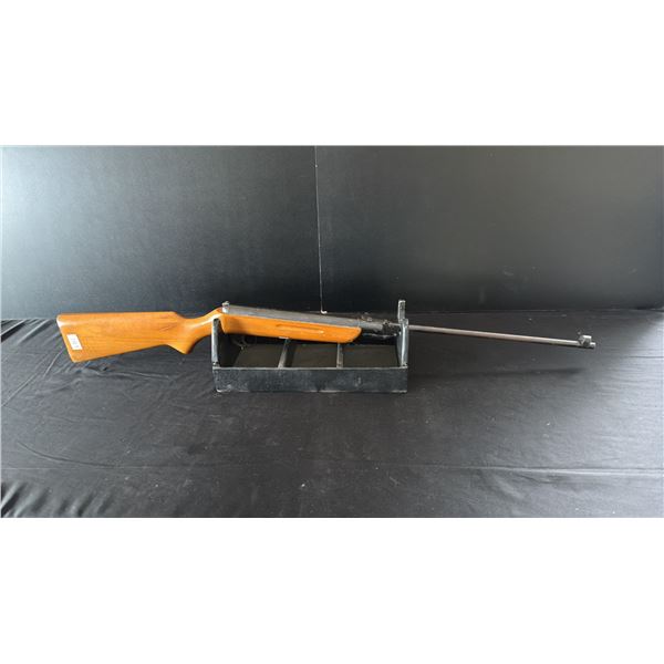 SLAVIA 620 .177 CAL AIR RIFLE (MFG. CZECHOSLOVAKIA)