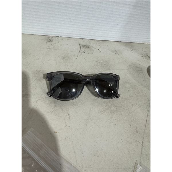 Coach H8313 use sunglasses