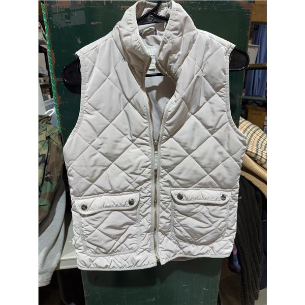 Thread and supply small vest
