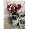 Image 2 : Golf clubs and bag