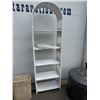 Image 1 : Wicker shelf with wicker tray