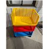 Image 1 : Baskets on wheel