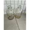 Image 1 : Glass jugs