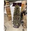 Image 1 : 7 foot pre-lit  tree