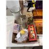 Image 2 : Tea, lights, yarn, wood boxes, etc.