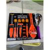 Image 1 : Family carving set