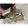 Image 2 : Plant stand