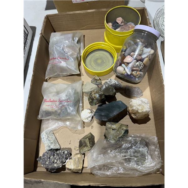 Assorted stones