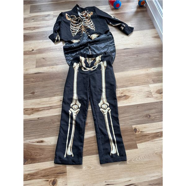 Skeleton costume